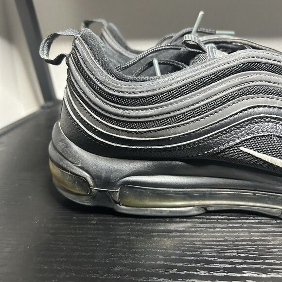 Nike Men's Black Air Max Sneakers - Picture 4 of 13